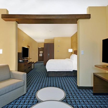 Fairfield Inn & Suites By Marriott Savannah Sw/Richmond Hill Exterior photo
